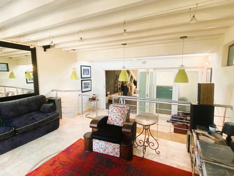 To Let 2 Bedroom Property for Rent in Vredehoek Western Cape